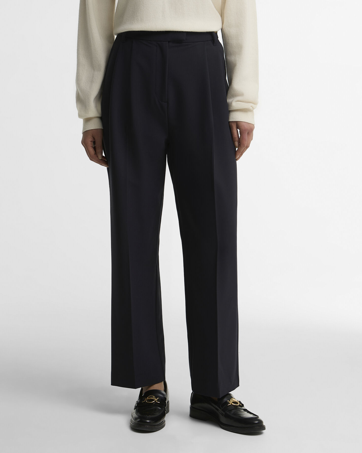 Barbour Hose Fawne Straight-Leg Dark Navy