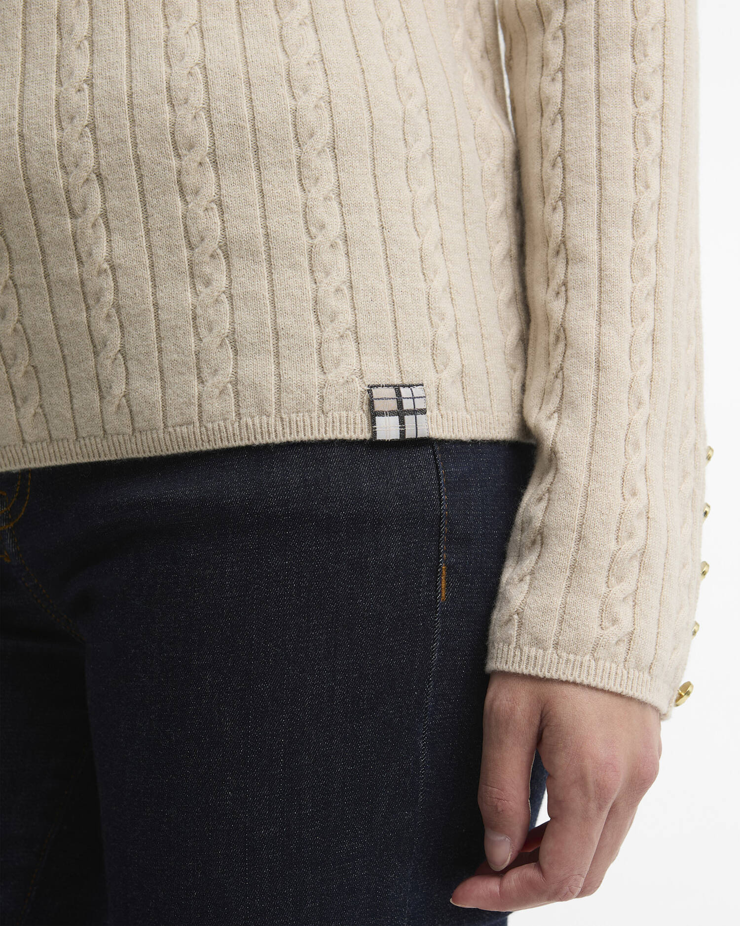Maglione a trecce Georgette a collo alto con risvolto Birch image number 4