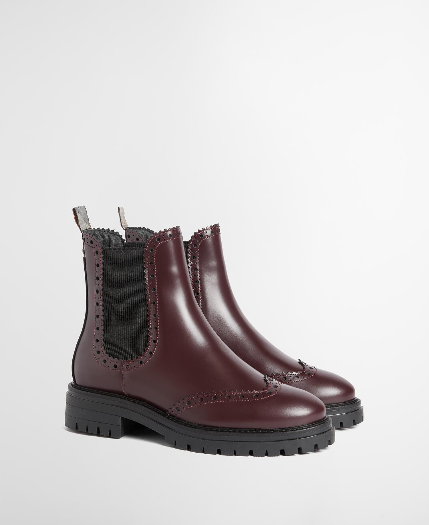 Fawne Patent Leather Chelsea Boots Cherry Glace