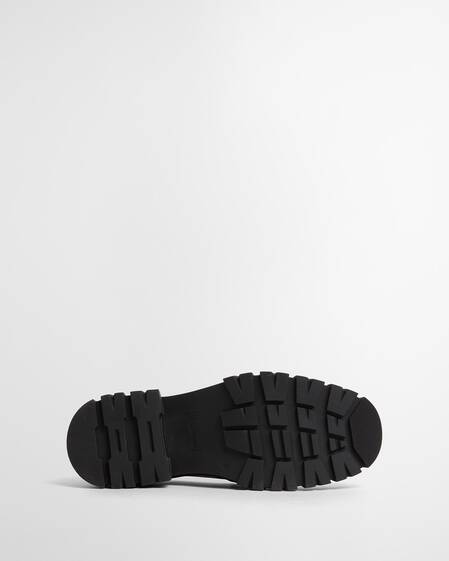 Sara Loafers Black