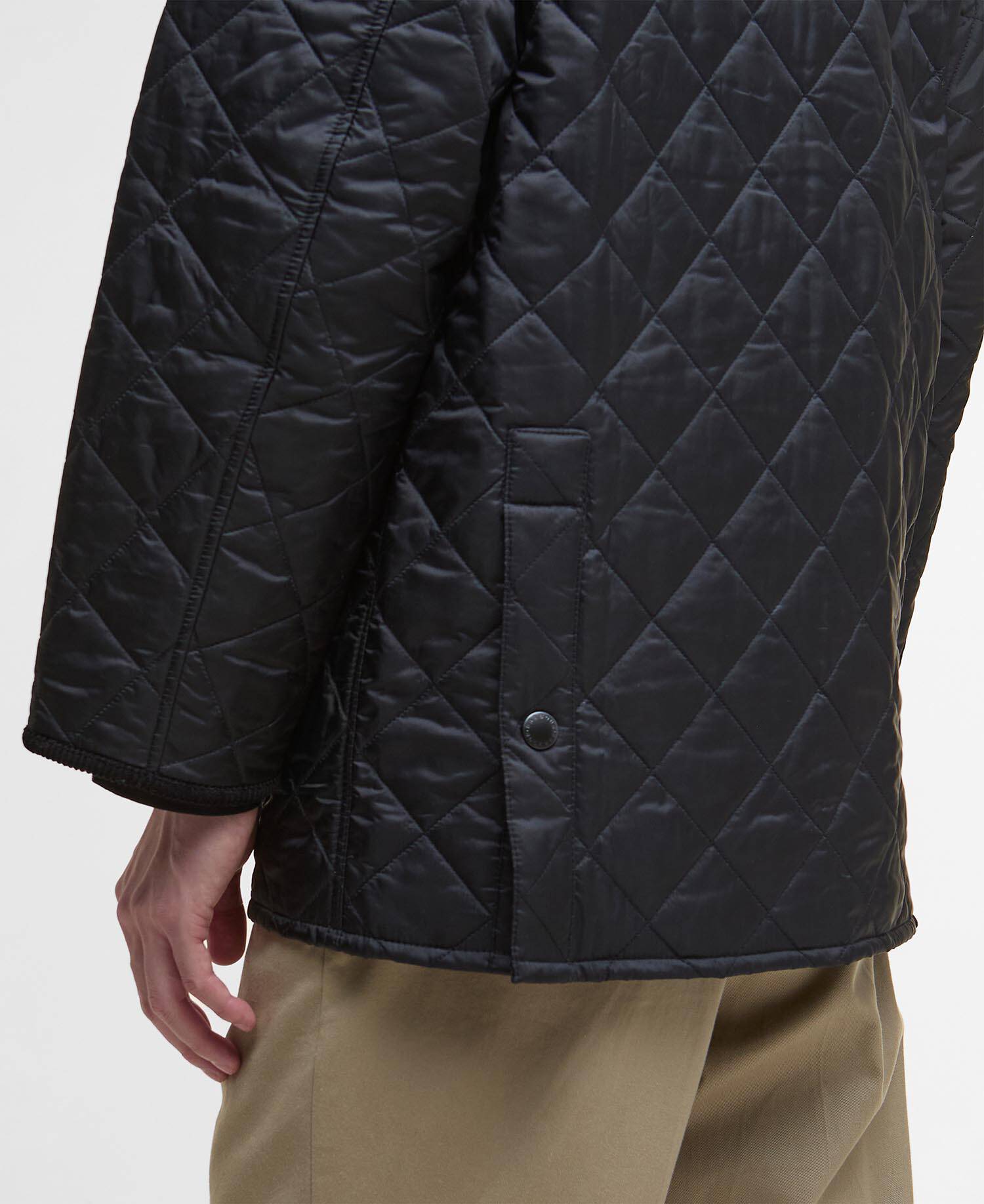 Bedale Quilted Jacket Classic Black image number 6