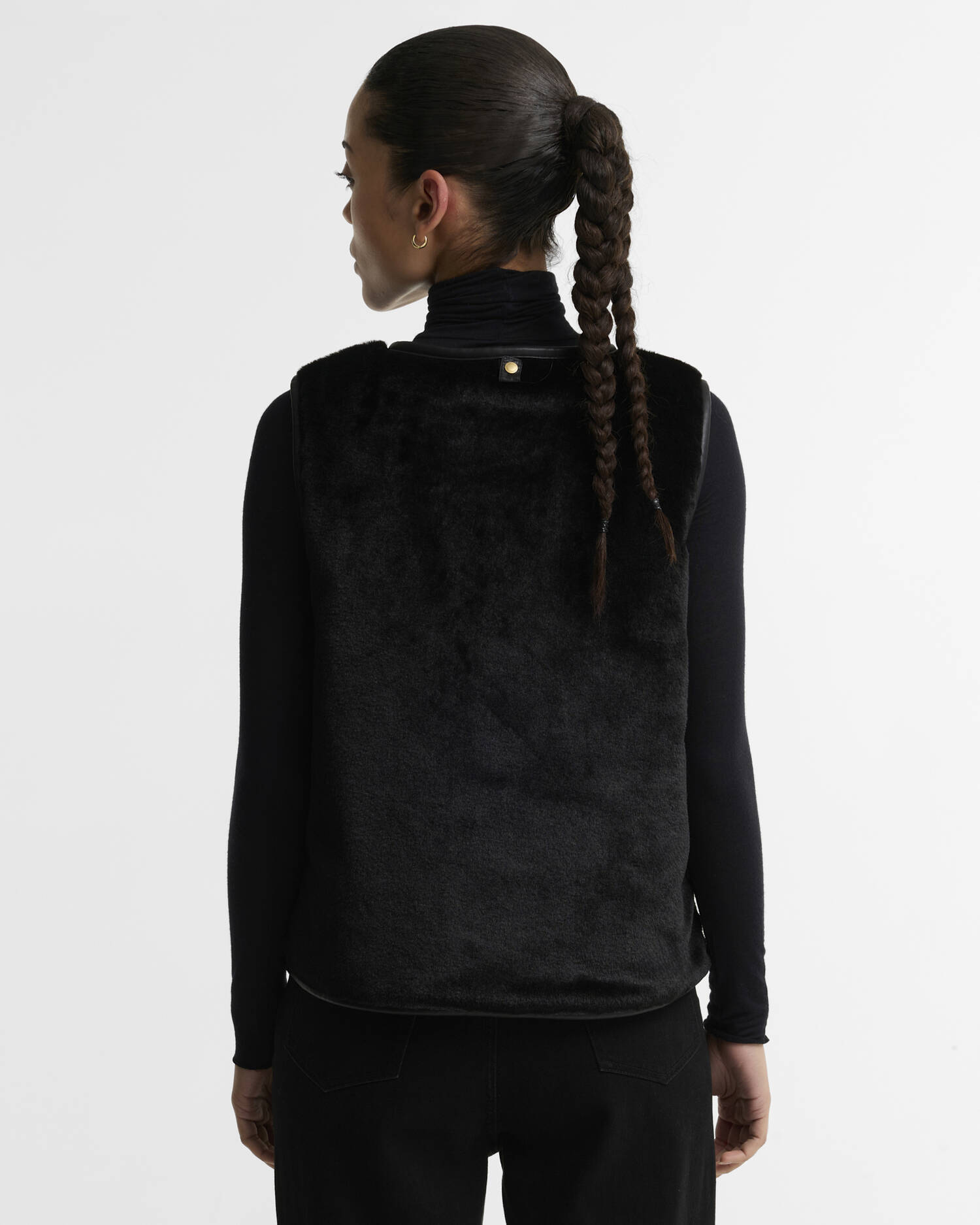 Oulton Faux-Fur Liner Black image number 2